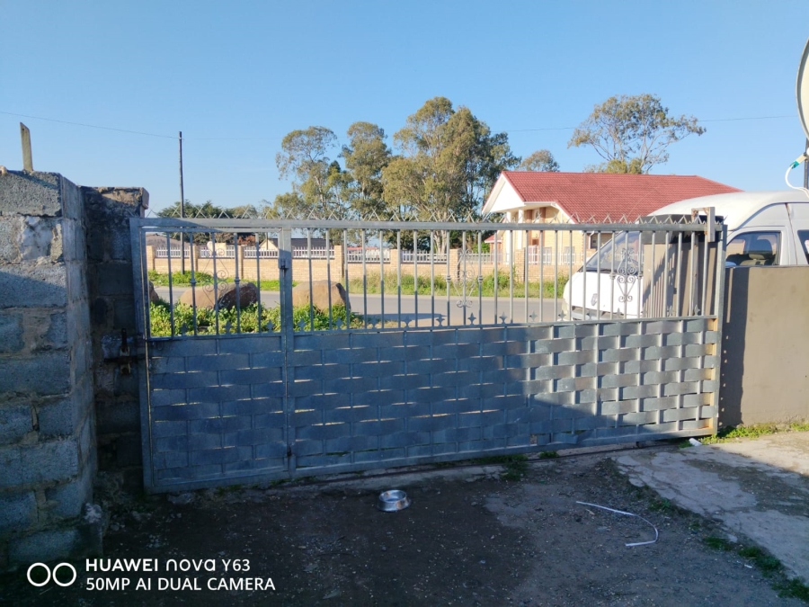 3 Bedroom Property for Sale in Scenery Park Eastern Cape